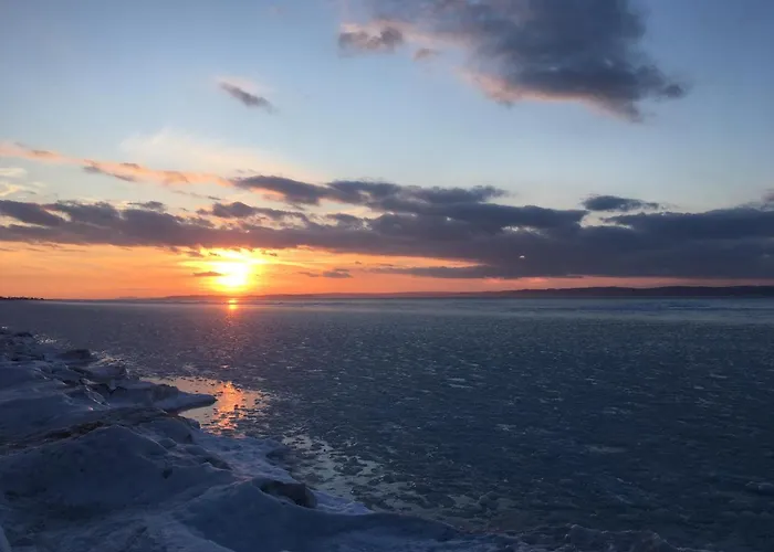 Aranypart דירה *